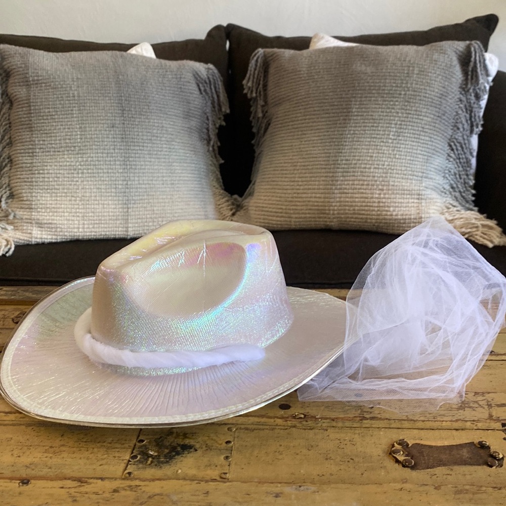 LIGHT UP COWBOY HAT FESTIVAL BACHELORETTE IRIDESCENT WHITE COWBOY HAT OSFM